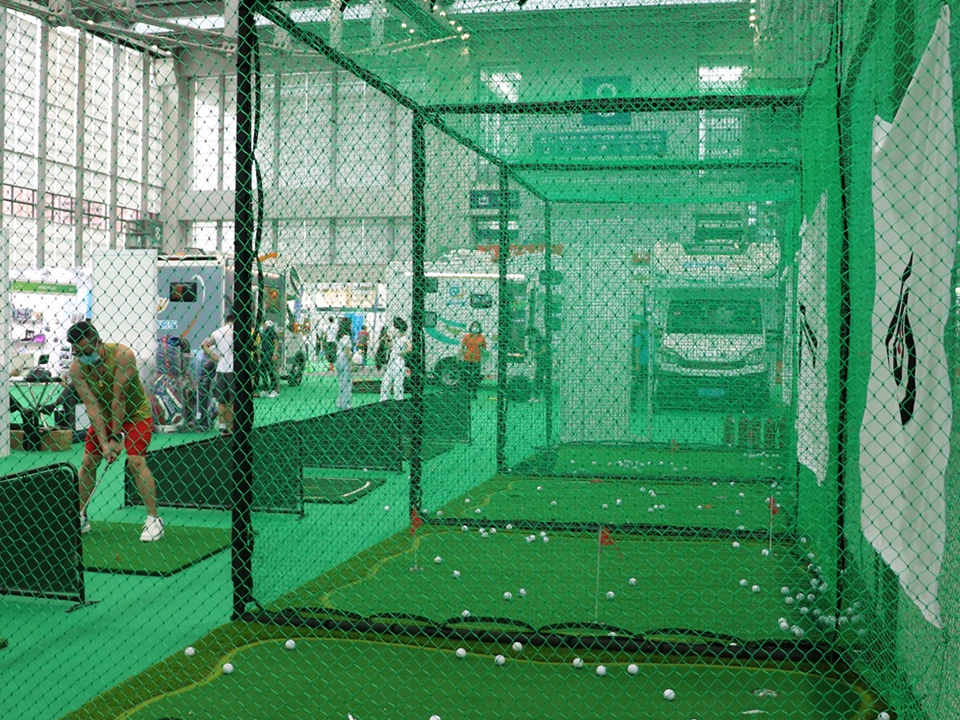 Green Golf Hitting Net