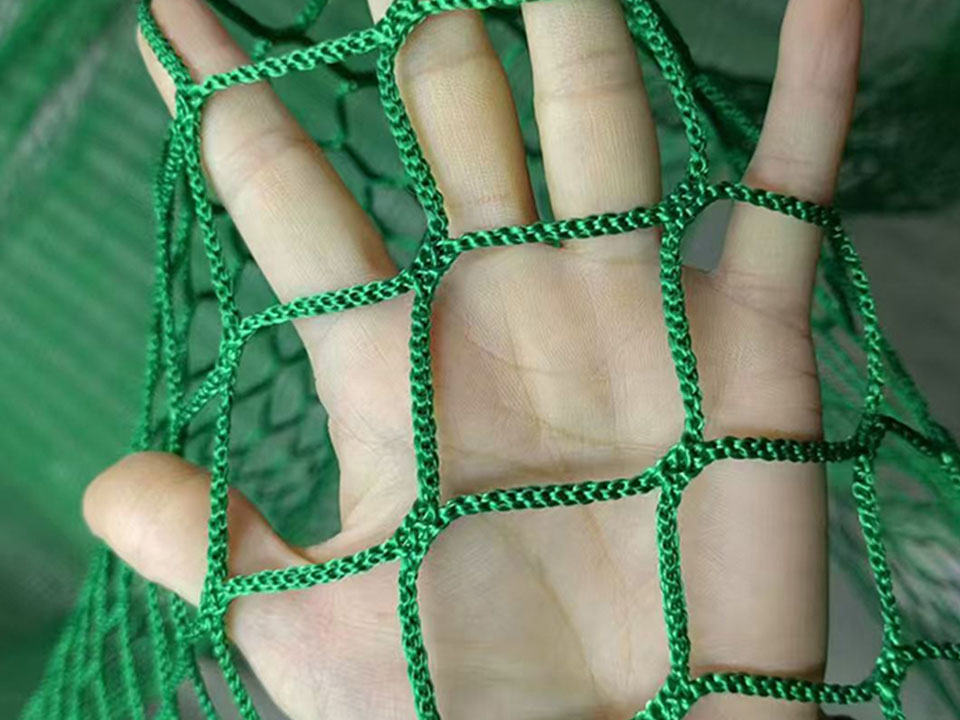 Lightweight sports net