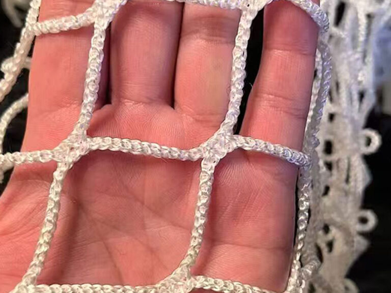 Lightweight sports net