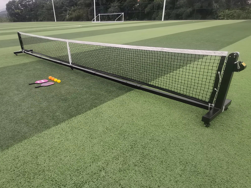 Portable pickleball net with metal poles