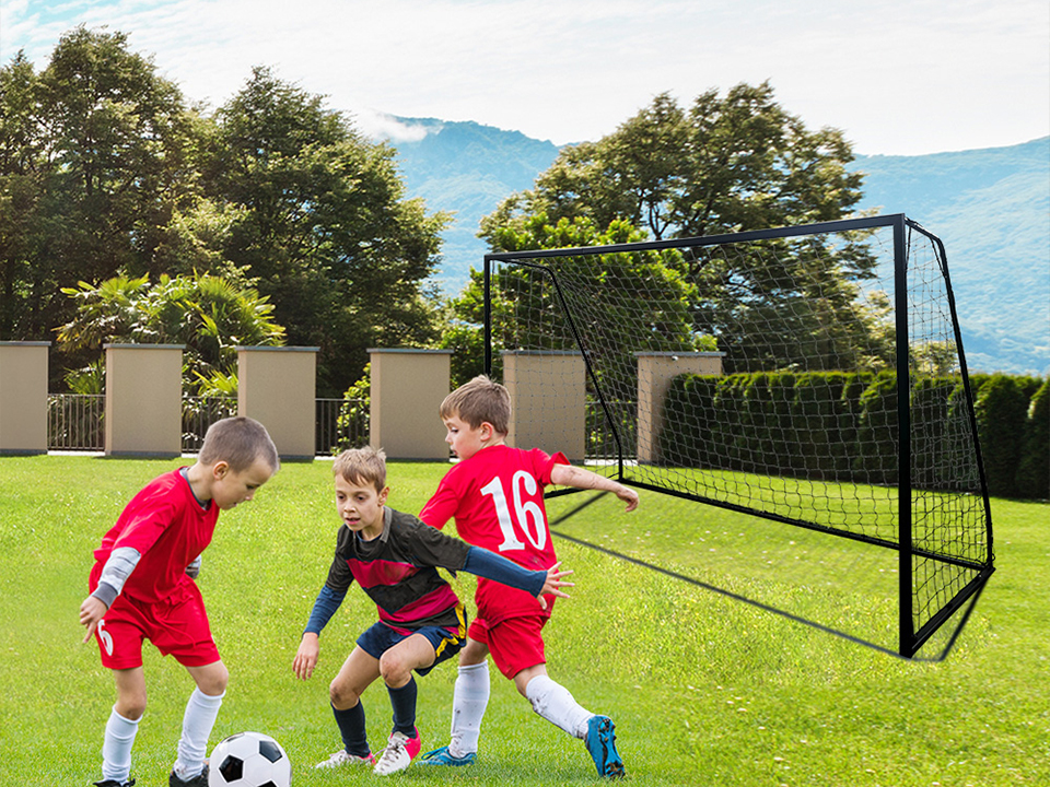 Portable soccer net