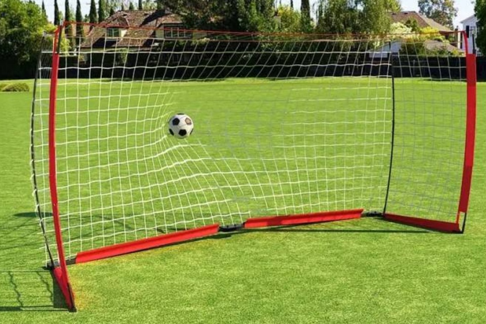 Футбольные ворота